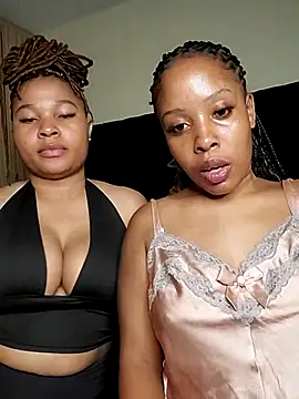 R-thequeen online show from February 10, 8:52 pm