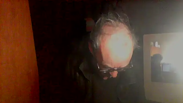 Snapshot of nice6incs chatting on December 14, 11:10 pm nice6incs online show from December 14, 11:10 pm