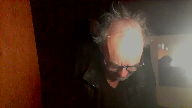 nice6incs online show from December 19, 11:07 pm