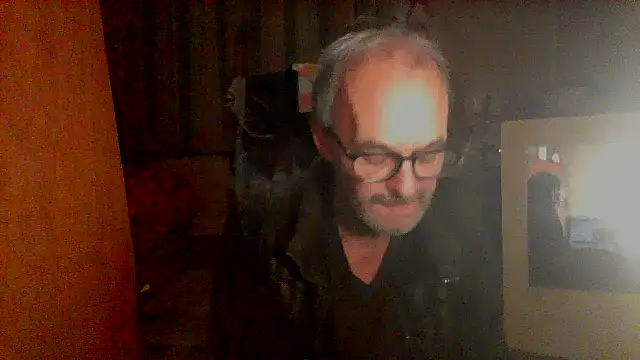 nice6incs online show from December 20, 11:07 pm