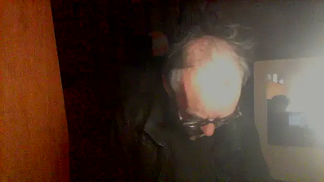 Snapshot of nice6incs chatting on December 15, 11:10 pm nice6incs online show from December 15, 11:10 pm