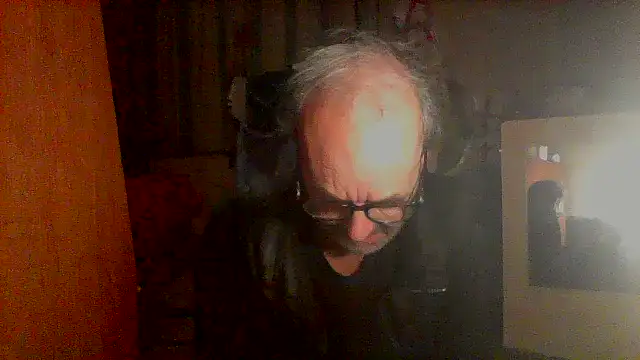 nice6incs online show from December 18, 11:30 pm