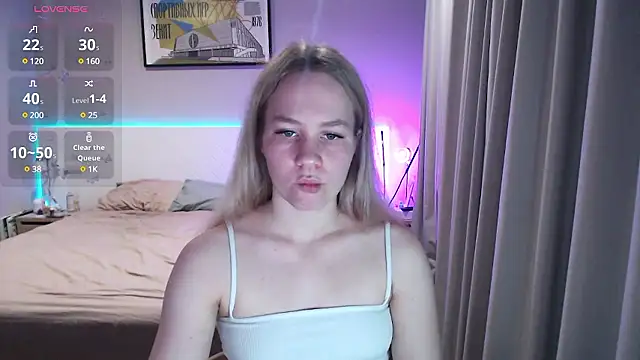 Snapshot of annabel8 chatting on December 2, 8:28 pm annabel8 online show from December 2, 8:28 pm
