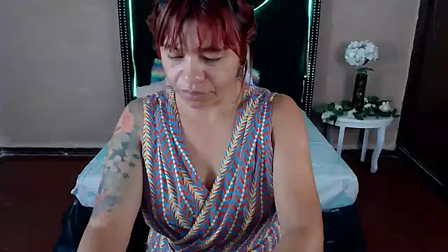 Snapshot of VioletaaaSlave chatting on October 3, 12:17 pm VioletaaaSlave online show from October 3, 12:17 pm