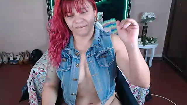 Snapshot of VioletaaaSlave chatting on July 19, 11:07 am VioletaaaSlave online show from July 19, 11:07 am