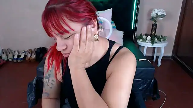 Snapshot of VioletaaaSlave chatting on June 30, 10:59 am VioletaaaSlave online show from June 30, 10:59 am
