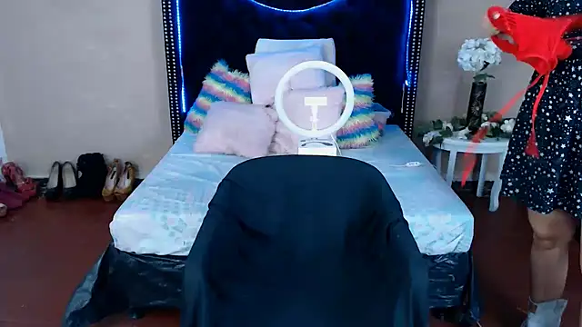 Snapshot of VioletaaaSlave chatting on November 3, 11:14 am VioletaaaSlave online show from November 3, 11:14 am