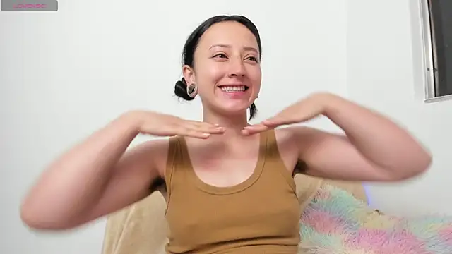 liaqueen610 online show from May 21, 11:57 pm