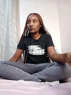StacyGee24 online show from May 2, 1:05 pm