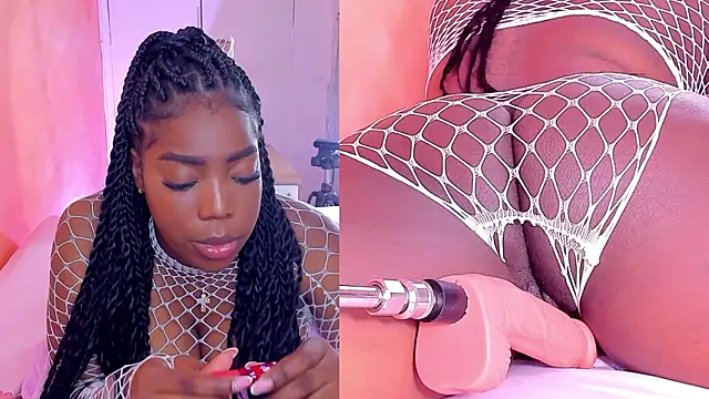 zoeethompson cm online show from March 29, 10:39 am