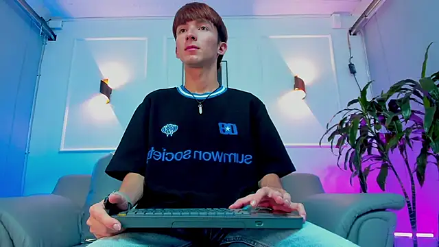 Jake evans online show from April 15, 4:40 am