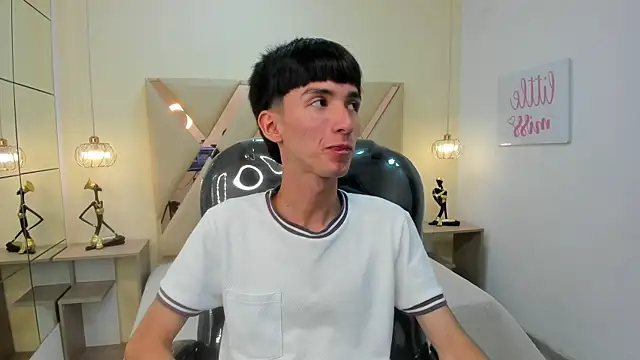 Snapshot of Jake_evans chatting on December 5, 1:21 pm Jake evans online show from December 5, 1:21 pm