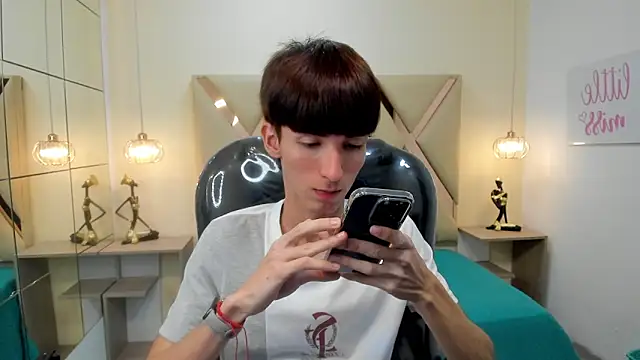 Snapshot of Jake_evans chatting on January 7, 8:03 pm Jake evans online show from January 7, 8:03 pm