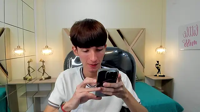 Snapshot of Jake_evans chatting on January 8, 8:04 pm Jake evans online show from January 8, 8:04 pm