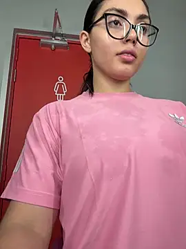 Snapshot of zui_lu chatting on March 16, 5:03 am zui lu online show from March 16, 5:03 am