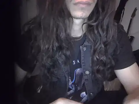 lmlfff online show from December 22, 1:00 pm