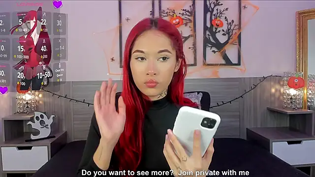 Snapshot of SkinnyFoxy chatting on October 10, 7:36 pm SkinnyFoxy online show from October 10, 7:36 pm