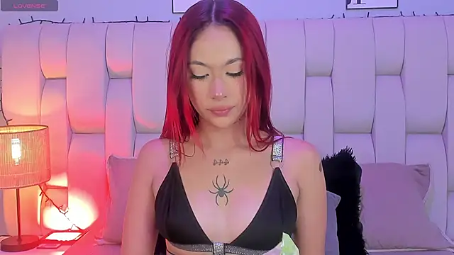 SkinnyFoxy online show from January 17, 7:39 pm