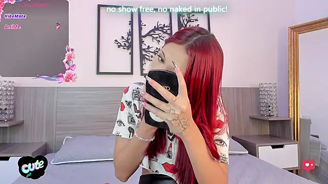 Snapshot of SkinnyFoxy chatting on March 18, 9:21 pm SkinnyFoxy online show from March 18, 9:21 pm