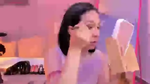 Snapshot of ameliaterry chatting on October 27, 1:56 pm ameliaterry online show from October 27, 1:56 pm