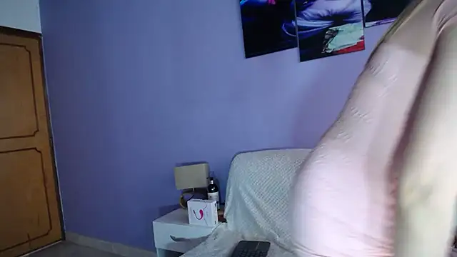 sophia ny online show from April 1, 1:41 pm