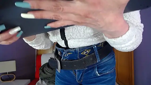 sophia ny online show from February 14, 1:44 pm