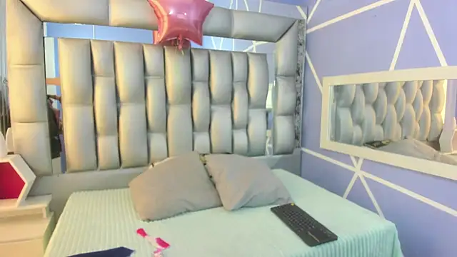 sophia ny online show from November 29, 1:55 pm