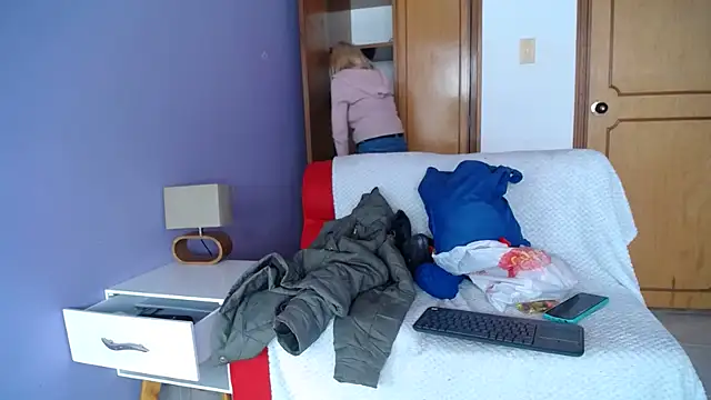 sophia ny online show from February 26, 1:00 pm