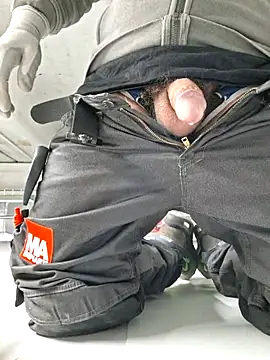 Snapshot of M87HOT chatting on February 17, 6:54 am M87HOT online show from February 17, 6:54 am