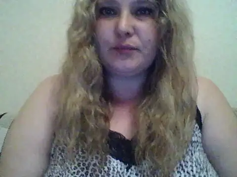 ParisMimi online show from June 10, 9:16 pm