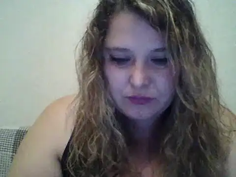 ParisMimi online show from October 25, 9:15 pm