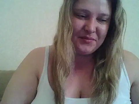 ParisMimi online show from April 8, 8:05 am