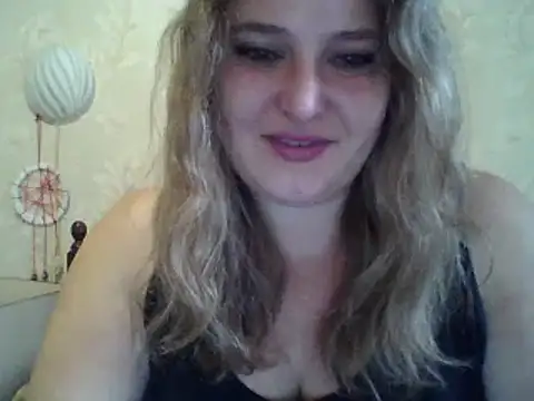 ParisMimi online show from October 21, 8:36 am