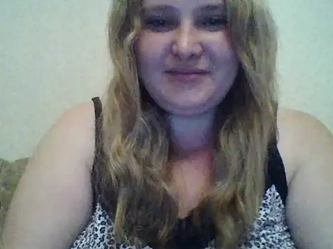Snapshot of ParisMimi chatting on June 6, 9:20 pm ParisMimi online show from June 6, 9:20 pm