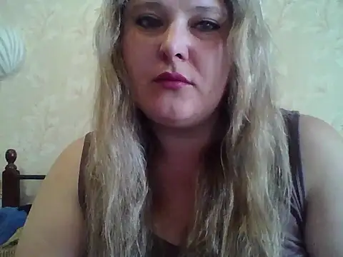 Snapshot of ParisMimi chatting on May 16, 6:23 am ParisMimi online show from May 16, 6:23 am