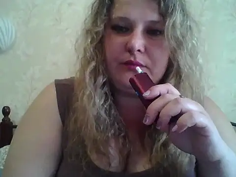 Snapshot of ParisMimi chatting on May 25, 8:46 am ParisMimi online show from May 25, 8:46 am