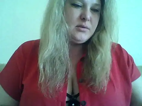 Snapshot of ParisMimi chatting on April 24, 7:54 am ParisMimi online show from April 24, 7:54 am