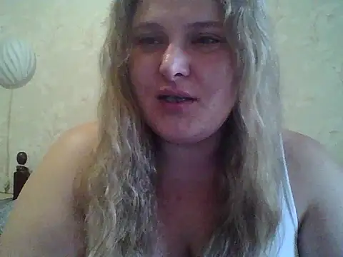 ParisMimi online show from March 28, 9:32 am