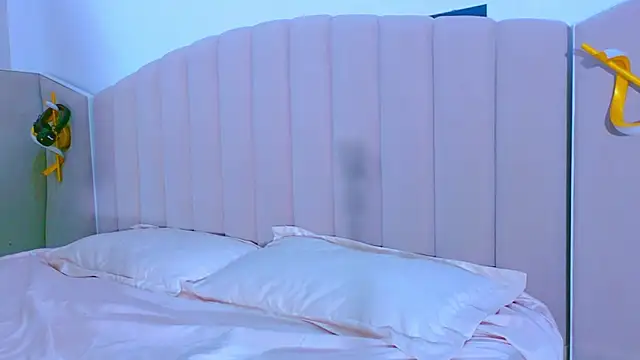 Aashika-Kaur online show from January 14, 4:27 am