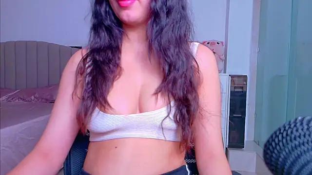 Aashika-Kaur online show from October 3, 4:25 am