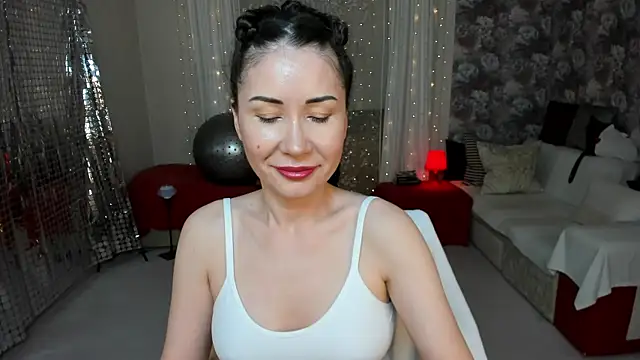 Snapshot of KarinaSweeety chatting on September 10, 7:29 am KarinaSweeety online show from September 10, 7:29 am