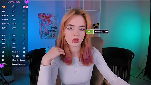 liana kisses online show from March 18, 7:44 pm