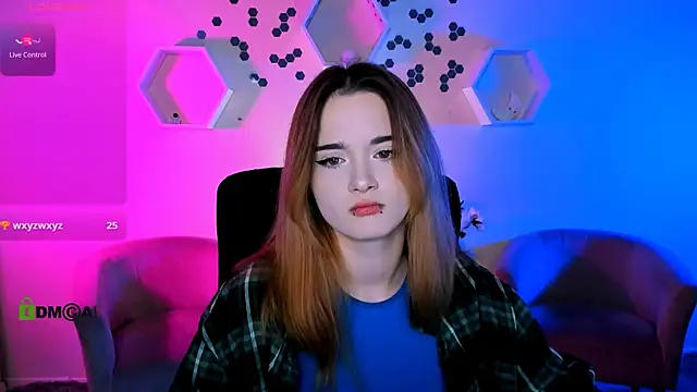 liana kisses online show from November 21, 8:41 pm