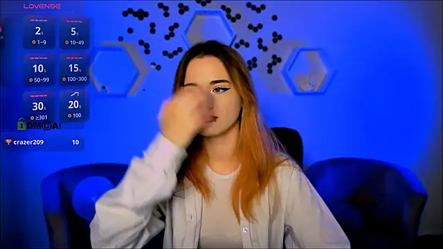 liana kisses online show from November 19, 8:42 pm