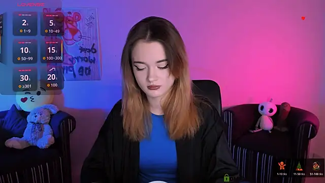 liana kisses online show from January 5, 8:01 pm