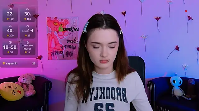 liana kisses online show from May 20, 6:49 pm