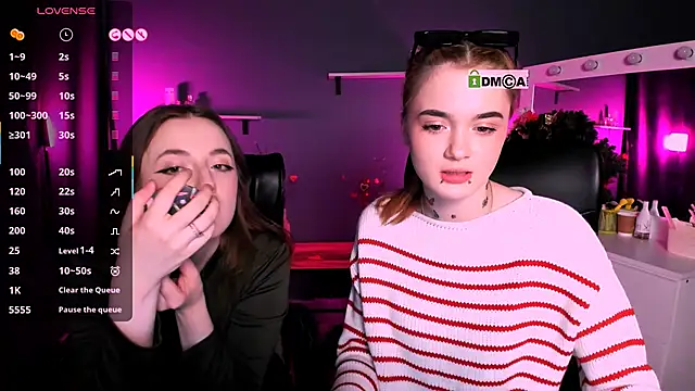 liana kisses online show from March 1, 8:10 pm