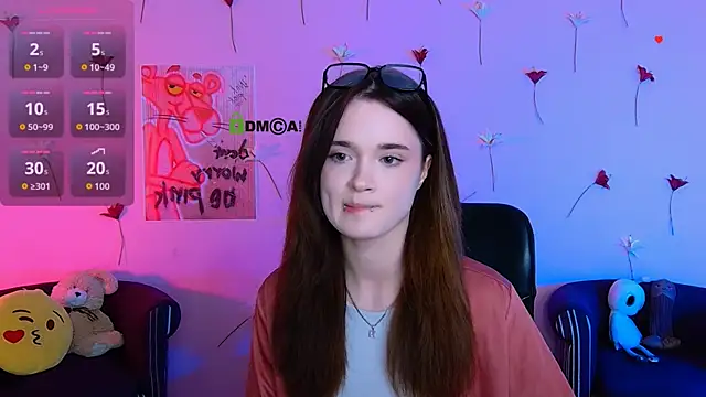 liana kisses online show from May 15, 7:12 pm