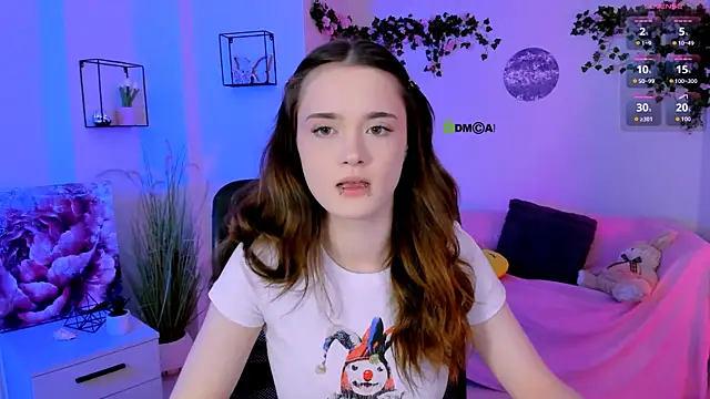 liana kisses online show from June 26, 6:36 pm