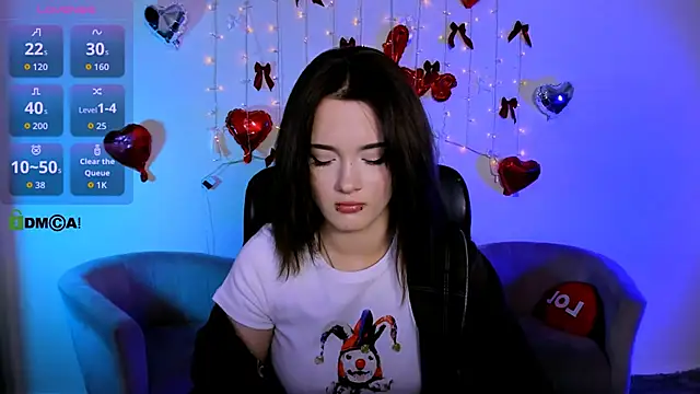 liana kisses online show from March 10, 8:02 pm